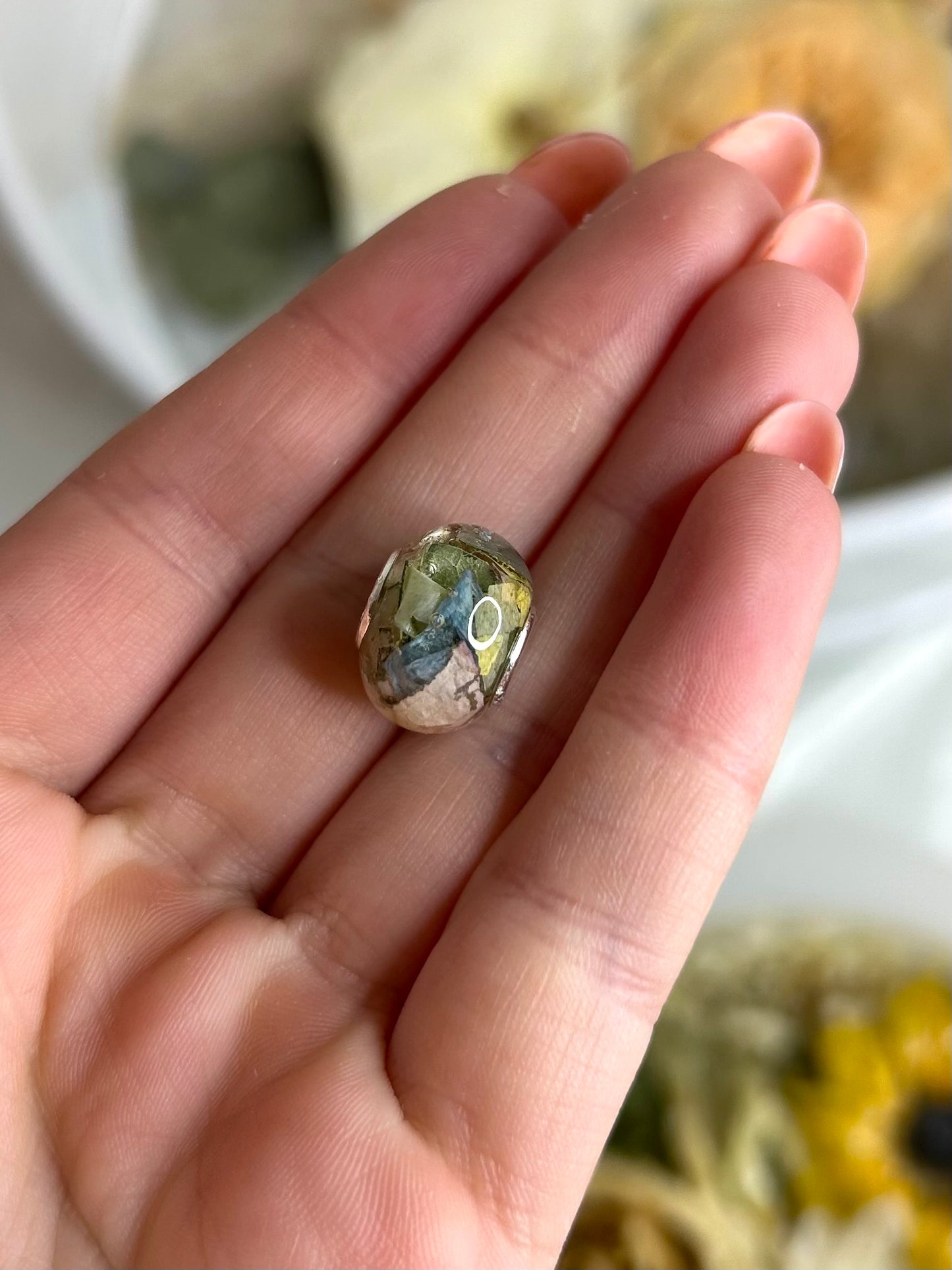 Resin Bead