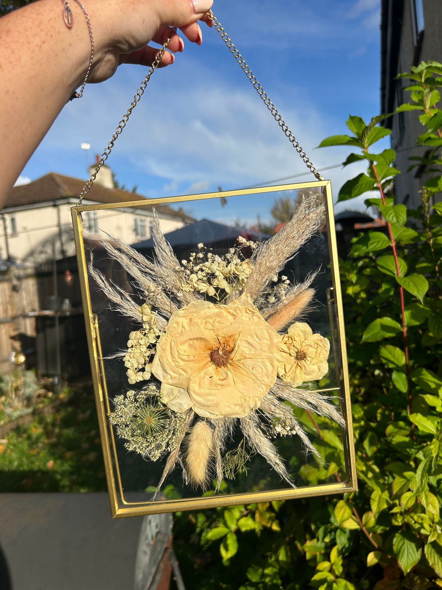 Hanging Pressed Frame