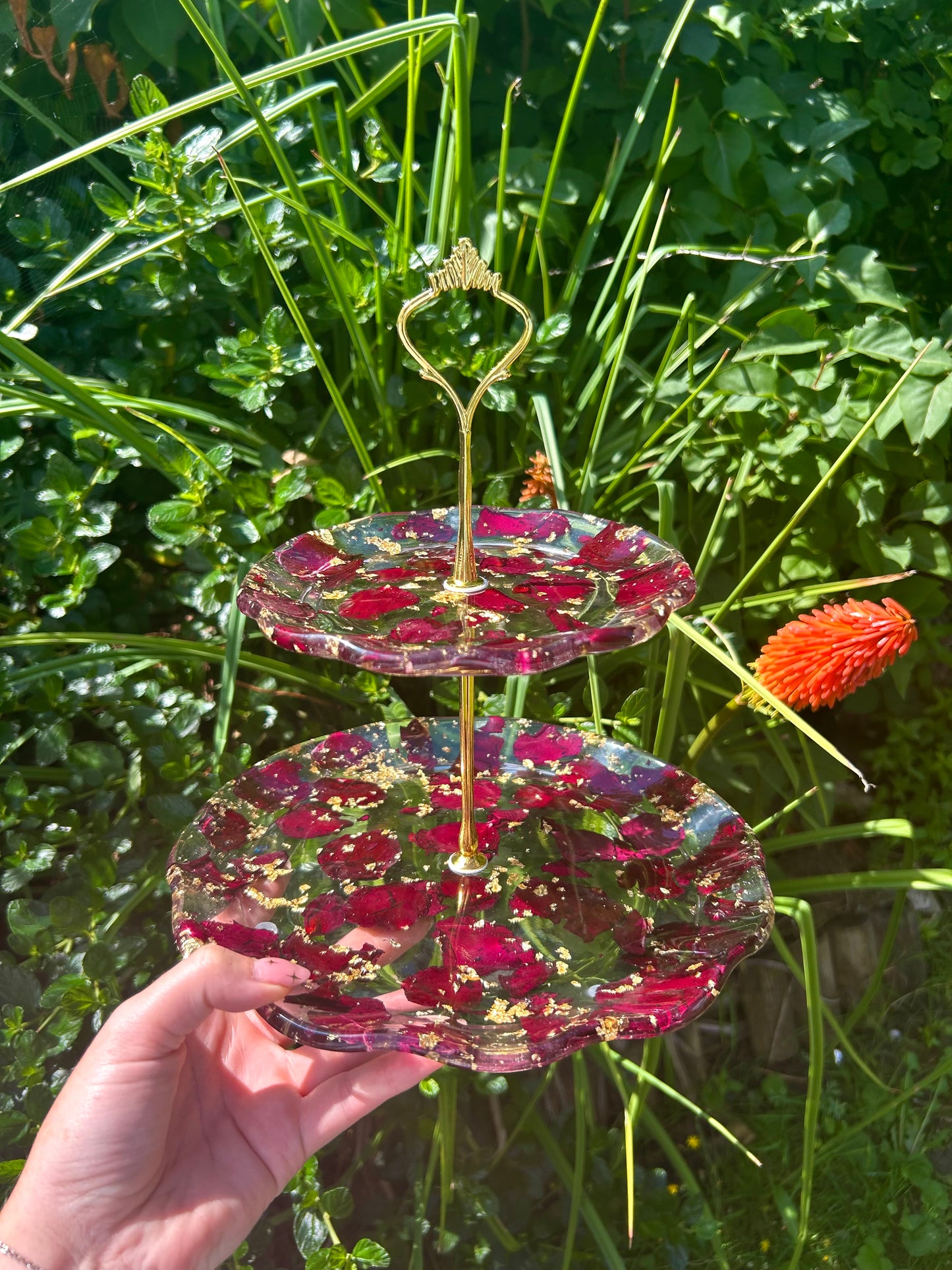 Resin Cake Stand