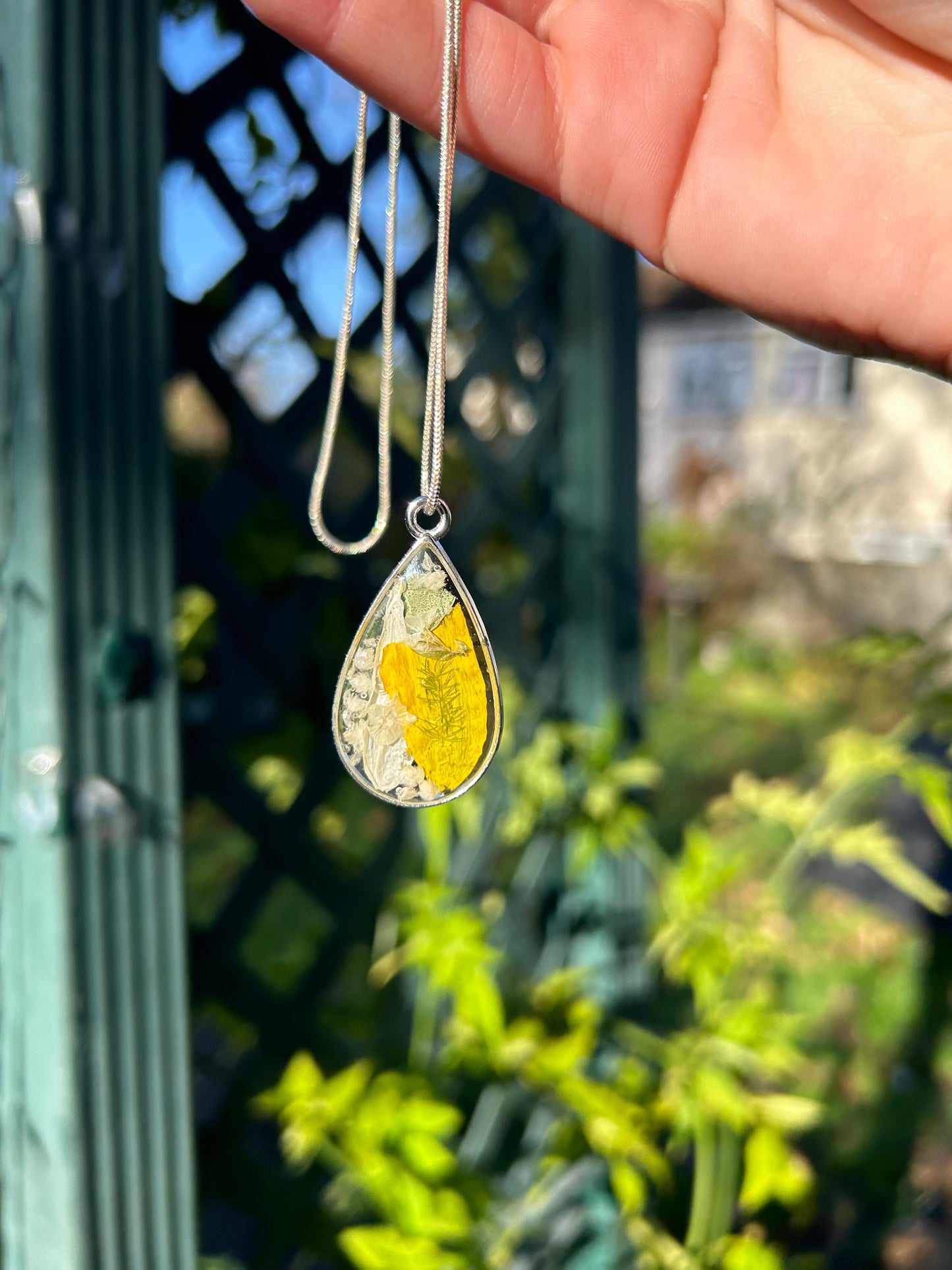 Resin Flower Necklace